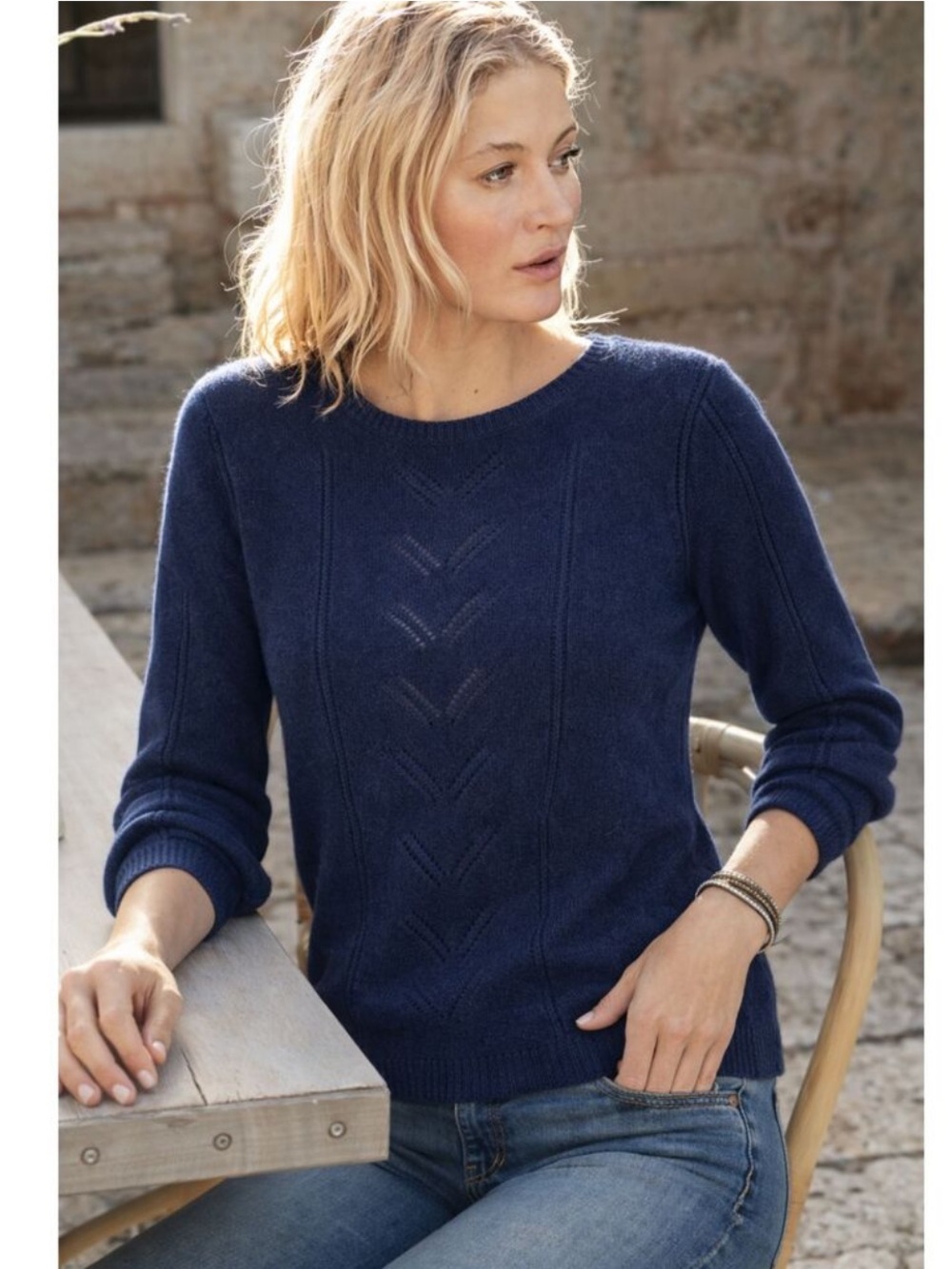 Garnet Hill size s navy blue 100% cashmere sweater‎ crewneck
